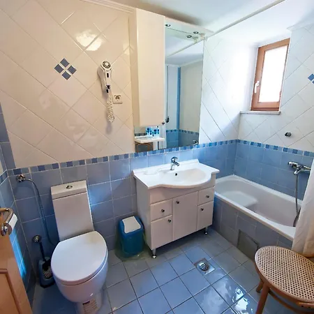 Ana 2 * Zaton (Dubrovnik-Neretva)
