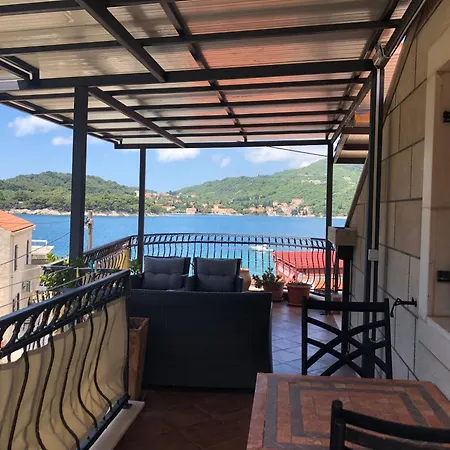 Ana 2 Apartment
