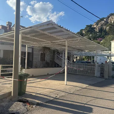 Malana * Zaton (Dubrovnik-Neretva)