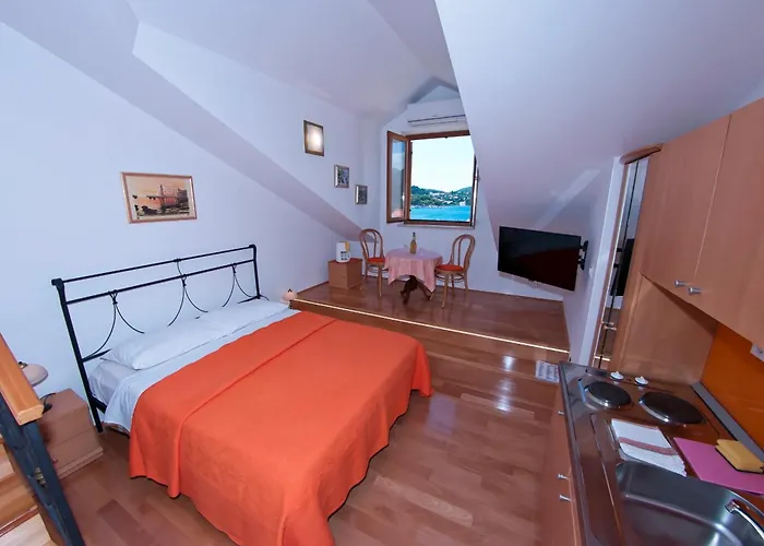 아파트 Malana 자톤