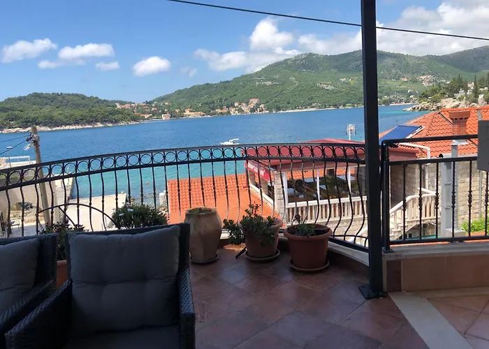 Malana 아파트 자톤