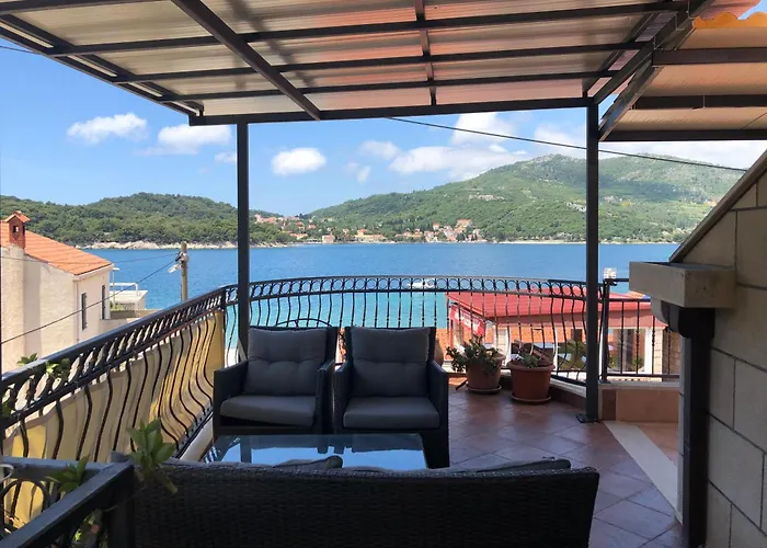 Malana 아파트 자톤