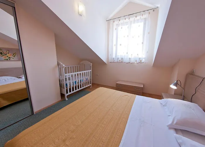 아파트 Malana 자톤